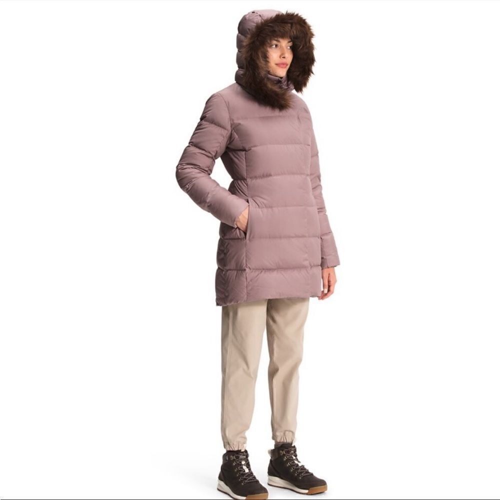 The North Face Women’s New Dealio Down Parka In Twilight Mauve